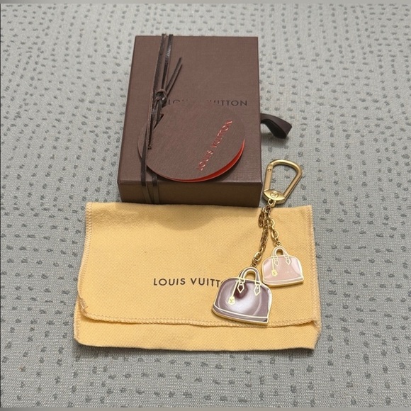 ***RARE*** Louis Vuitton Iconic Alma Bag Charm - Picture 8 of 10